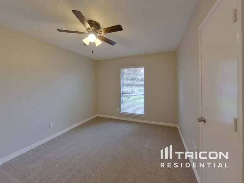 Building Photo - 6056 Birchhill Rd