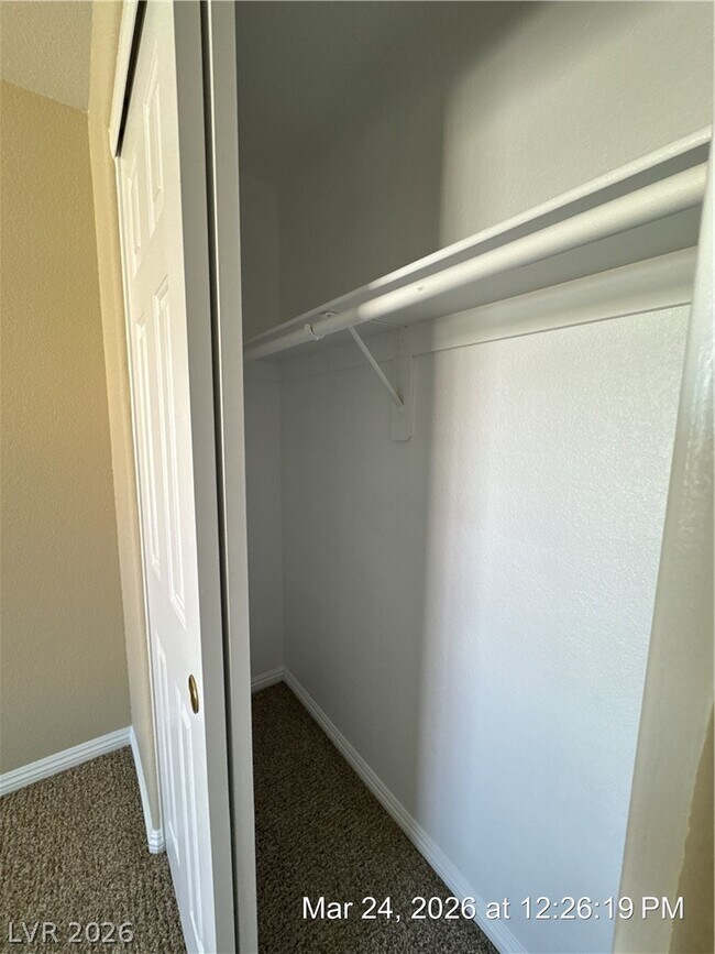 Building Photo - 2391 Koho Dr