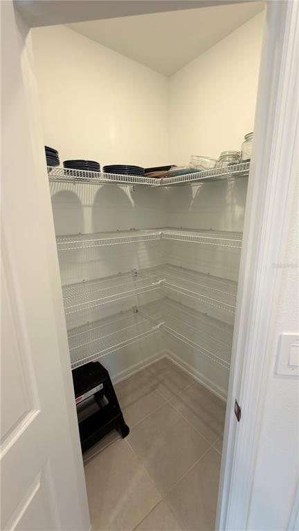 Building Photo - 2731 Armstrong Ave