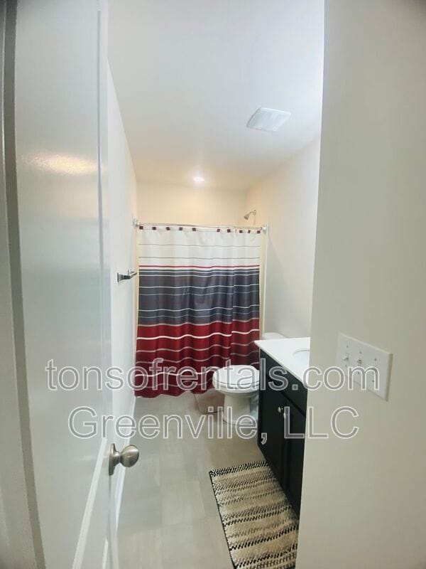 Building Photo - 255 Millen Dr