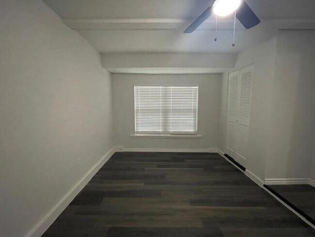 Building Photo - 408 Southern Ct