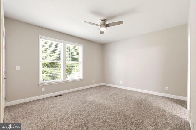 Building Photo - 24524 Ruff Ruff Ln