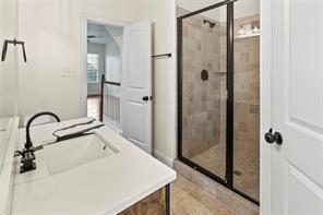 Building Photo - 2316 Stutz Dr