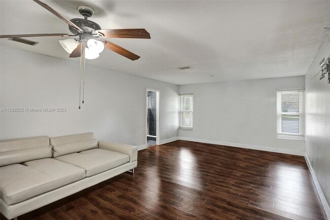 Building Photo - 8350 NW 15th Ct