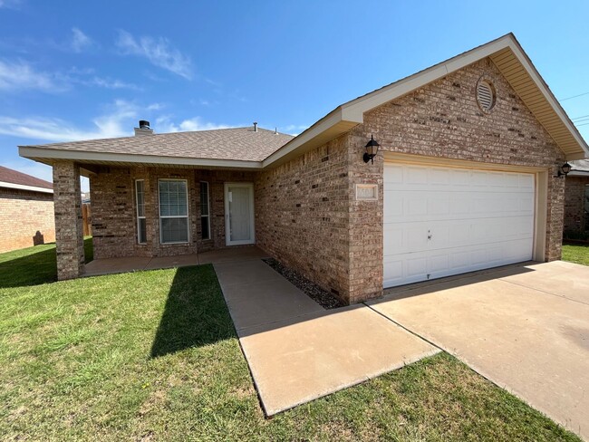 Building Photo - Cute House in FISD