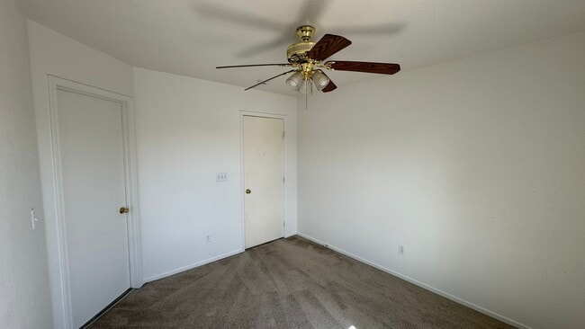 Building Photo - Gated 3 bedroom short term rental