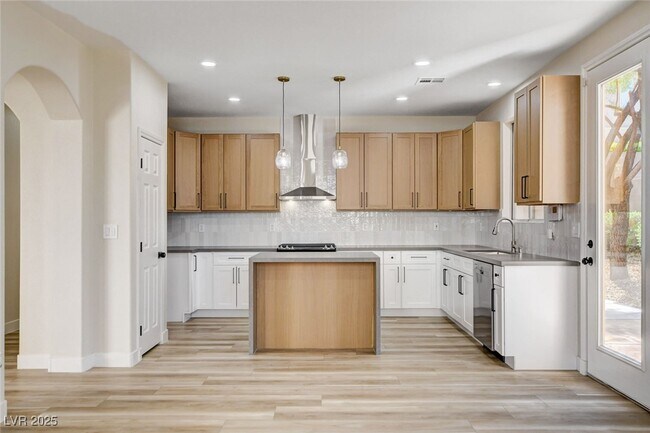 Building Photo - 177 Rocky Star St