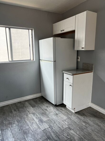 Building Photo - 120 W 73rd St