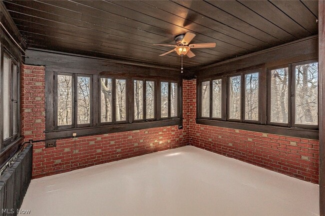 Building Photo - 285 Corning Dr