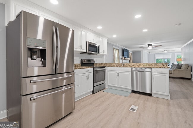 Building Photo - 349 Arrowhead Trail