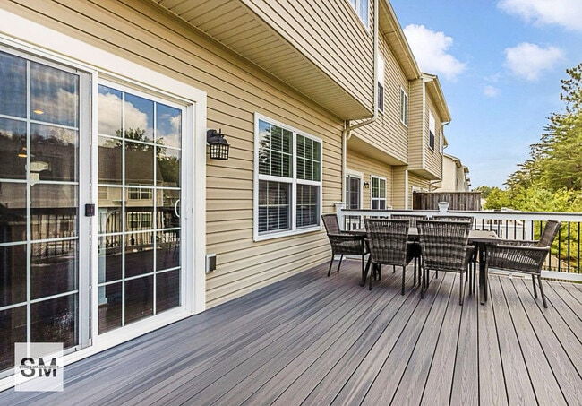 Building Photo - 7257 Stallings Dr