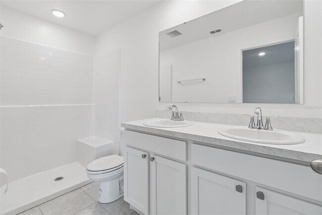 Building Photo - 701 Tejon Ave SW