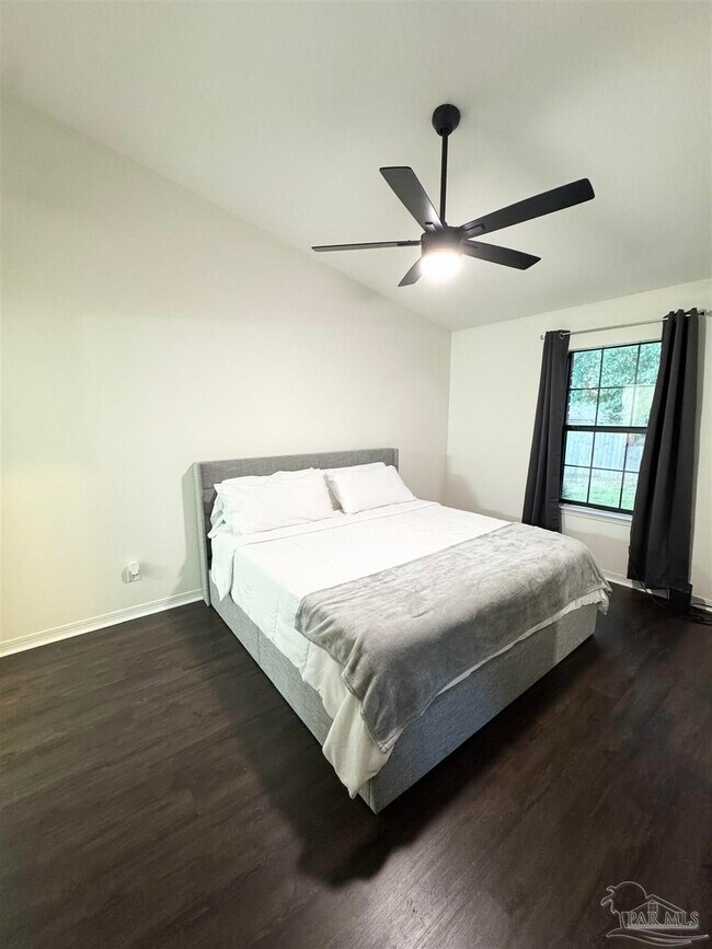 Building Photo - 1440 N 61st Ave