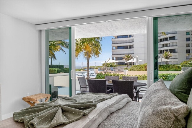 Building Photo - 3546 S Ocean Blvd