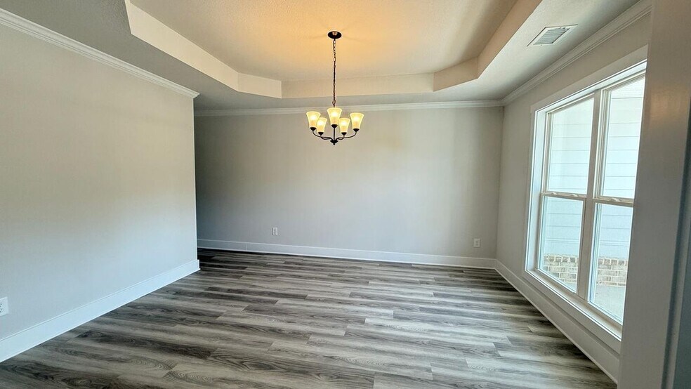 Building Photo - 209 Lake Meadows Dr