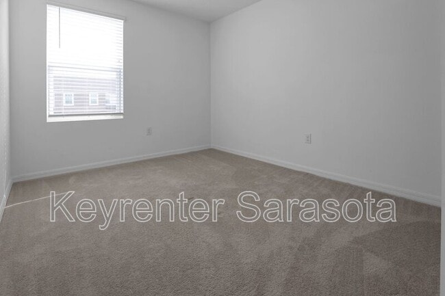 Building Photo - 8717 Winter Breeze Wy