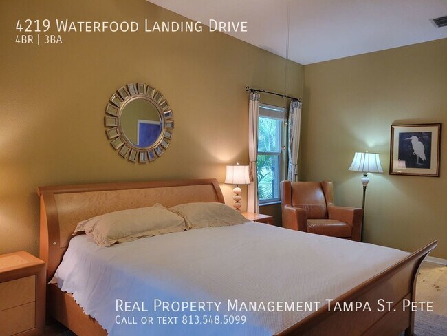 Building Photo - ***LUXURY LUTZ HOME
