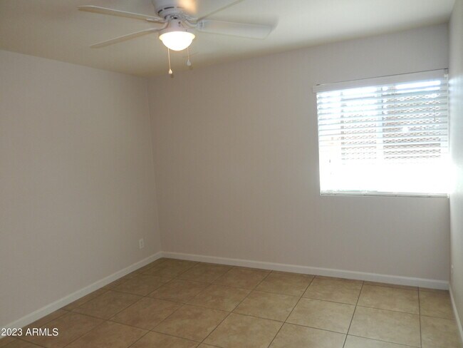 Building Photo - 3618 E Montecito Ave