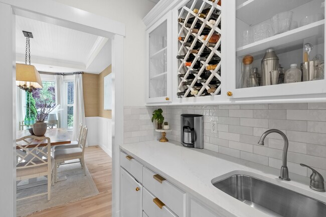 Building Photo - 11311 66th Ave