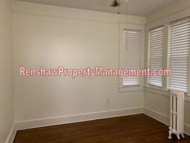 Building Photo - 1305 Peabody Ave