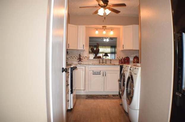 Building Photo - 6604 Montauk Dr