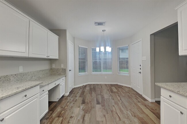 Building Photo - 16803 Cobbler Crossing Dr