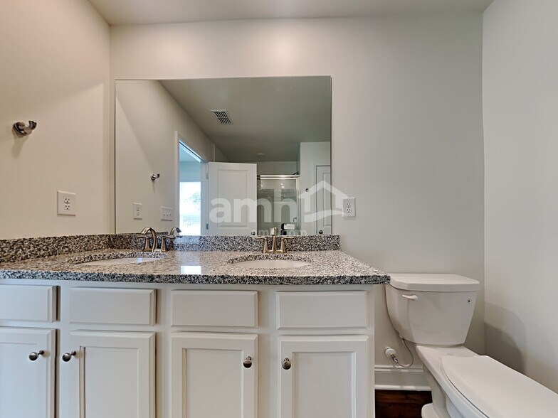 Building Photo - 841 Headland Wy