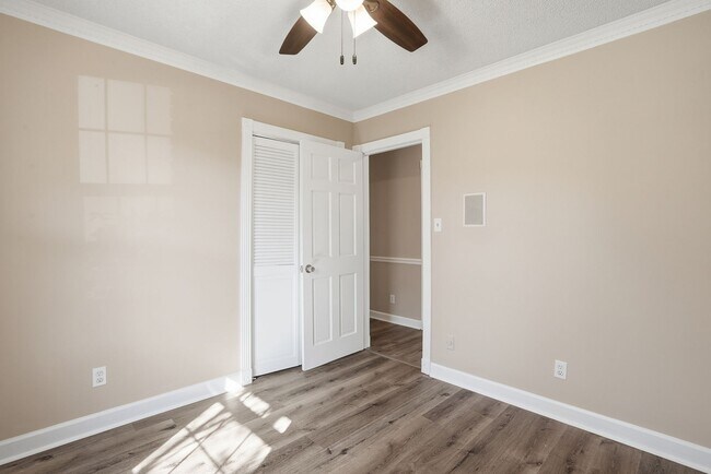 Building Photo - Mayfair Home For Lease with Backyard Oasis!