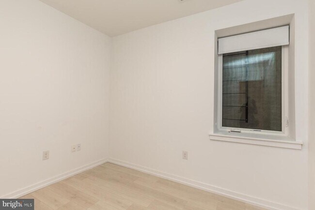 Building Photo - 1247 N 27th St