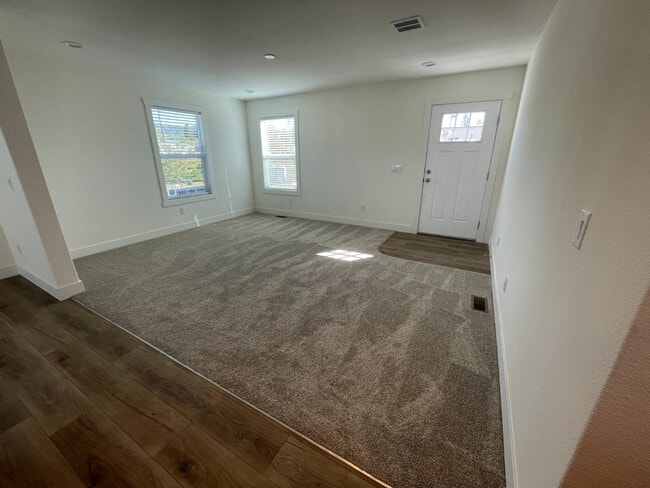 Building Photo - 6656 Pentz Rd