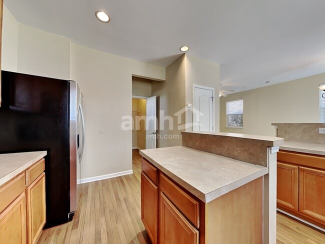 Building Photo - 141 Chemistry Cir