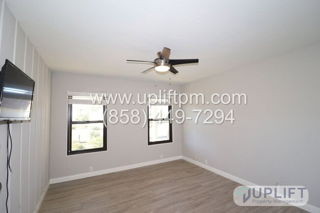 Building Photo - 4721 Meadowridge Rd