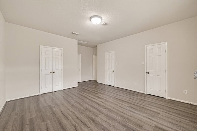 Building Photo - 13915 Maleewan Ln