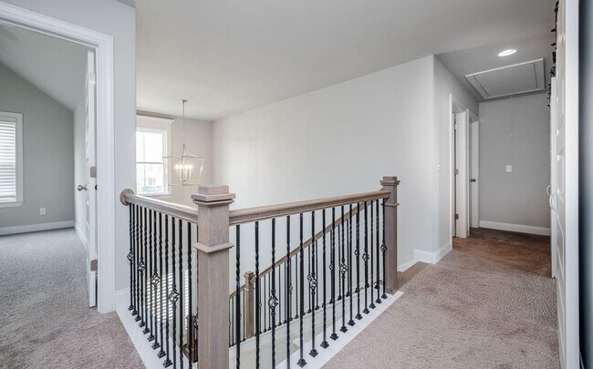 Building Photo - Like New Home in Evans