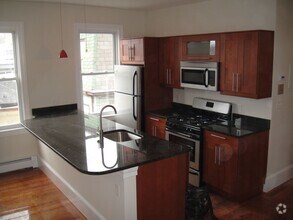 Building Photo - Mission Hill 3-Bed