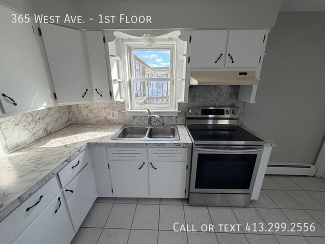 Building Photo - 365 West Ave