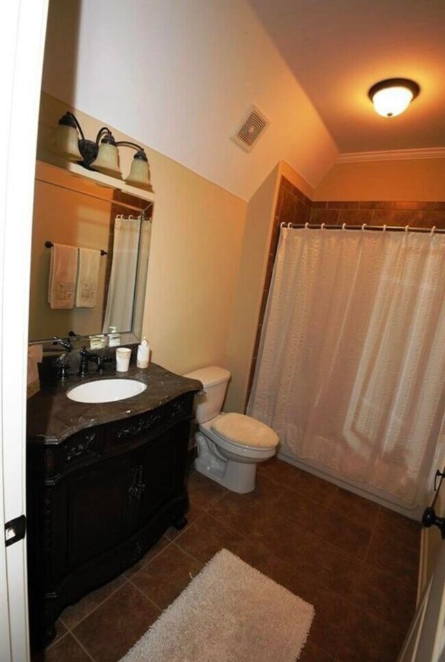 Building Photo - 3491 E Taplow Way