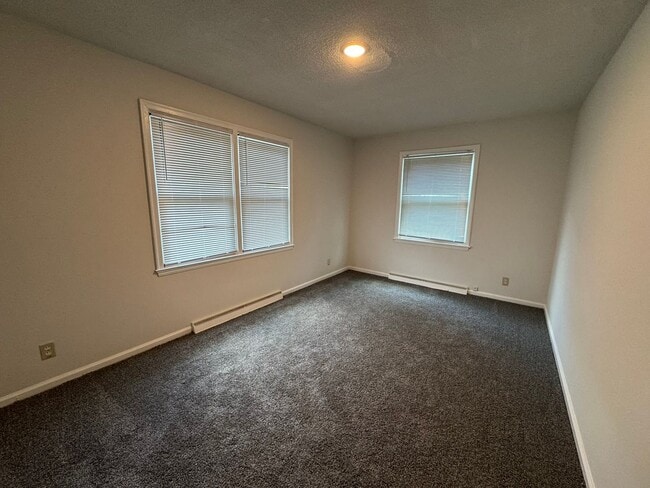 Building Photo - 1408 Bass Ave