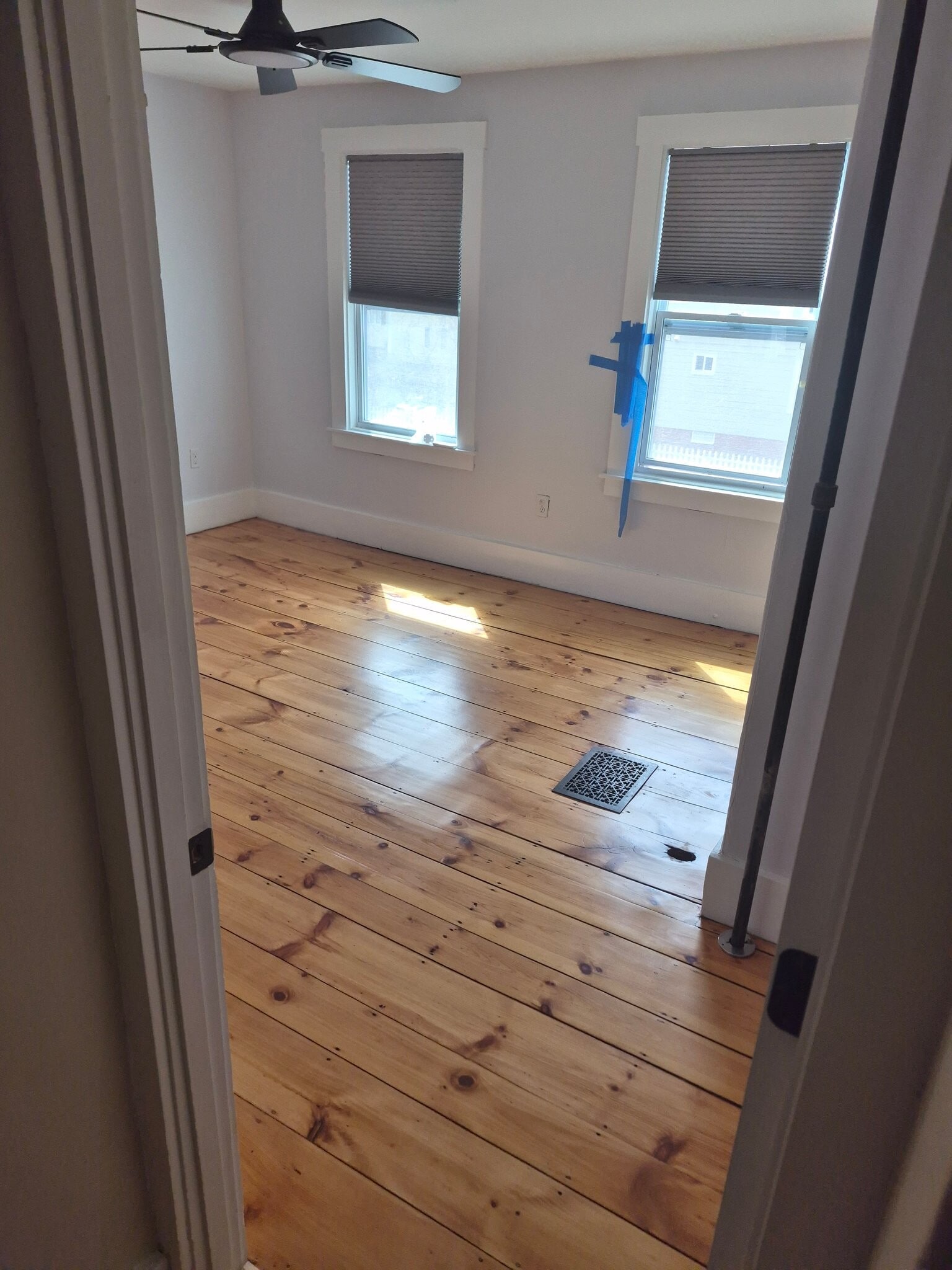 Building Photo - 9 Maple St