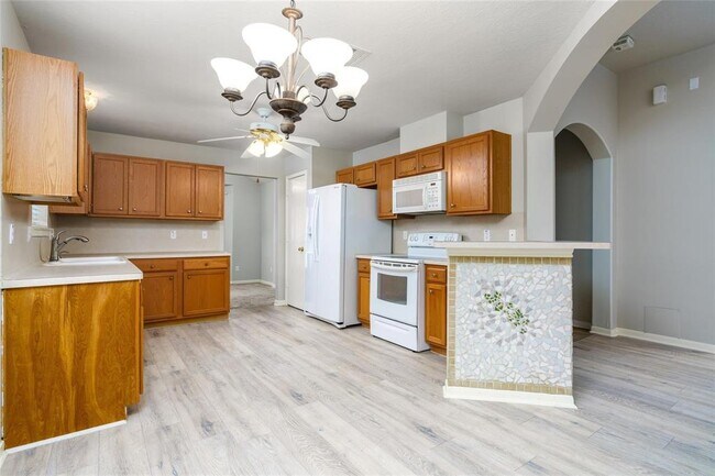 Building Photo - 15418 Forest Creek Farms Dr