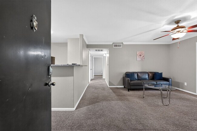 Building Photo - 5750 N Major Dr