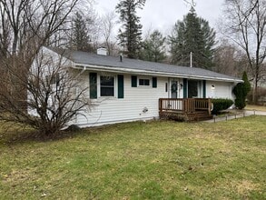 Building Photo - 3884 Five Mile Rd