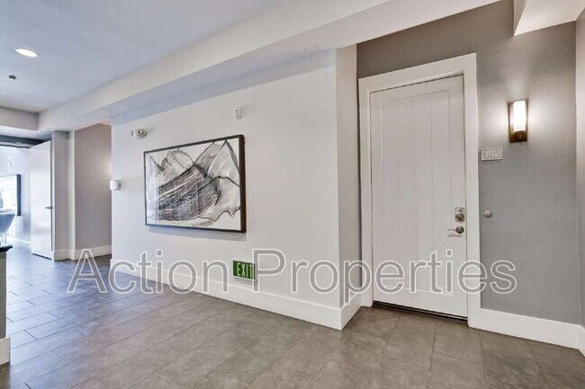 Building Photo - 5100 W El Camino Real