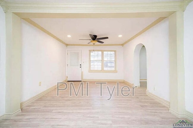Building Photo - 514 N Pearl St