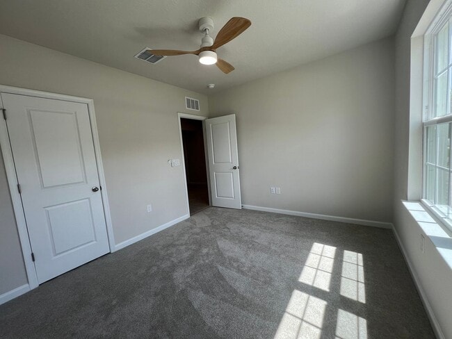 Building Photo - Beautiful  3 bedroom 2 bathroom House Coming Soon available on 11/24/25