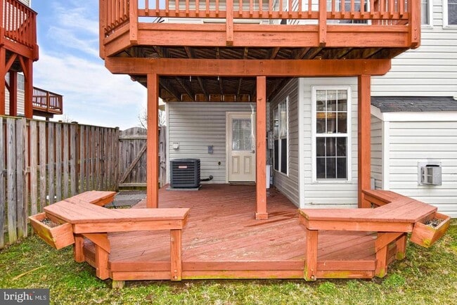 Building Photo - 25445 Carberry Dr