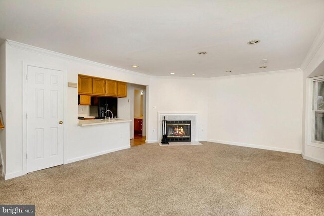 Building Photo - 12158 Salemtown Dr