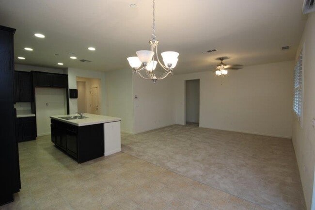 Building Photo - Gorgeous Elk Grove Home