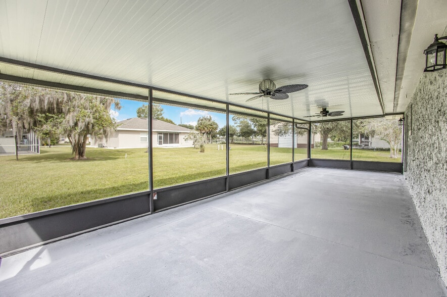 Building Photo - 2636 Mockingbird Vlg