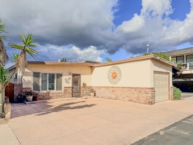 Building Photo - 1065 Belfast Ln